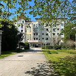 Executive Stadtwald - S-bahn Direct - 12min Messe - Barrier-free *