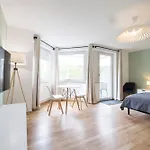 Executive Stadtwald - S-bahn Direct - 12min Messe - Barrier-free * Essen