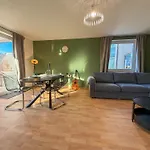 Apartment Executive Stadtwald - S-bahn Direct - 12min Messe - Barrier-free *