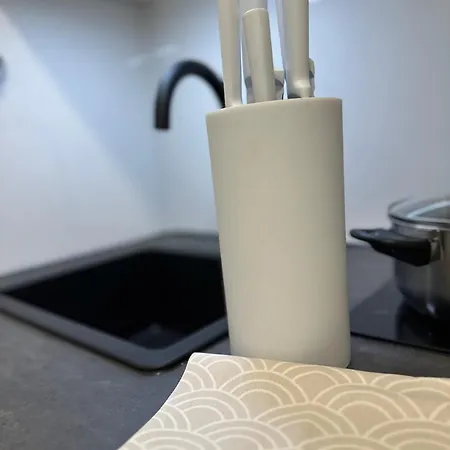 Executive Stadtwald - S-bahn Direct - 12min Messe - Barrier-free Apartament Essen