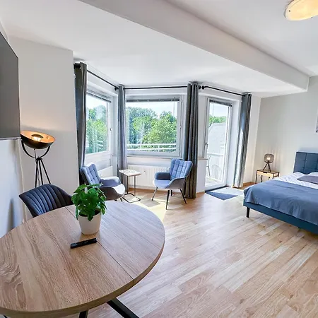 Executive Stadtwald - S-bahn Direct - 12min Messe - Barrier-free Apartament Essen