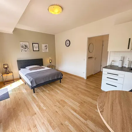 Executive Stadtwald - S-bahn Direct - 12min Messe - Barrier-free Appartement *