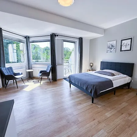 Executive Stadtwald - S-bahn Direct - 12min Messe - Barrier-free