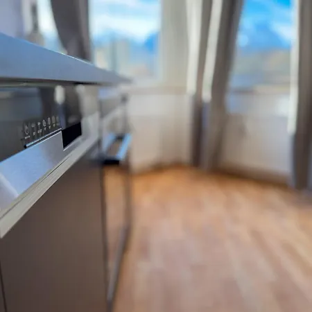 Executive Stadtwald - S-bahn Direct - 12min Messe - Barrier-free Apartment *