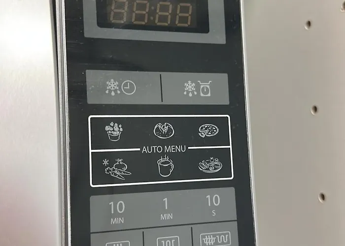 Executive Stadtwald - S-bahn Direct - 12min Messe - Barrier-free Apartment Essen