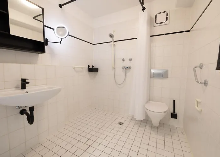 Executive Stadtwald - S-bahn Direct - 12min Messe - Barrier-free