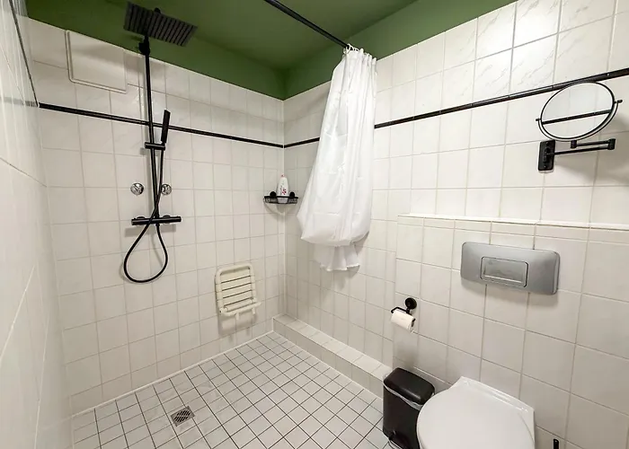 Executive Stadtwald - S-bahn Direct - 12min Messe - Barrier-free