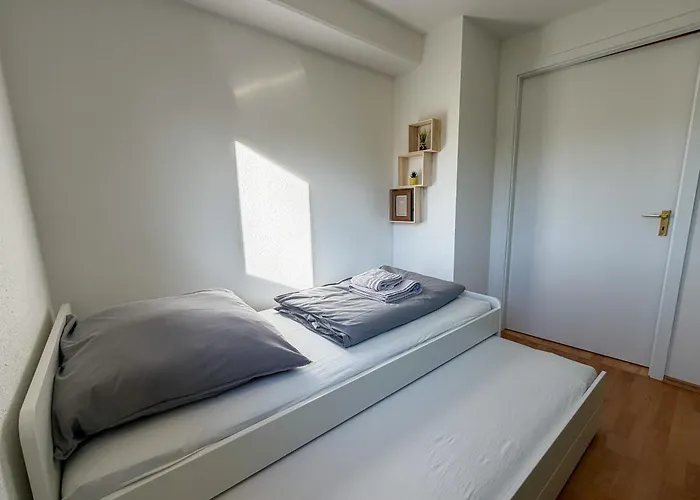 Executive Stadtwald - S-bahn Direct - 12min Messe - Barrier-free Appartement Essen